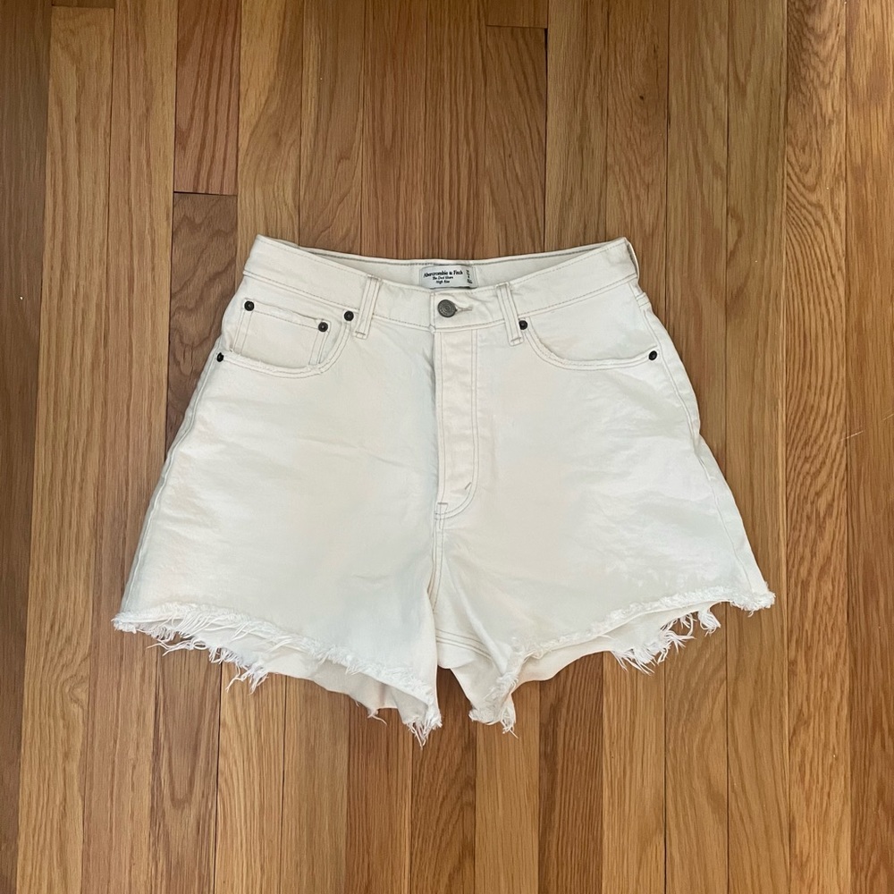 Abercrombie Curve Love High Rise Dad Short